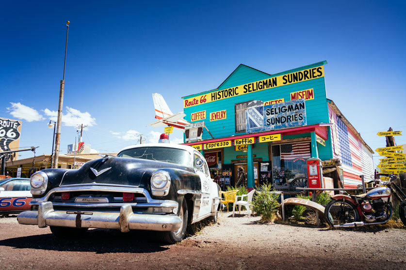 route 66 autos tura, autoroncs, Seligman, Arizona